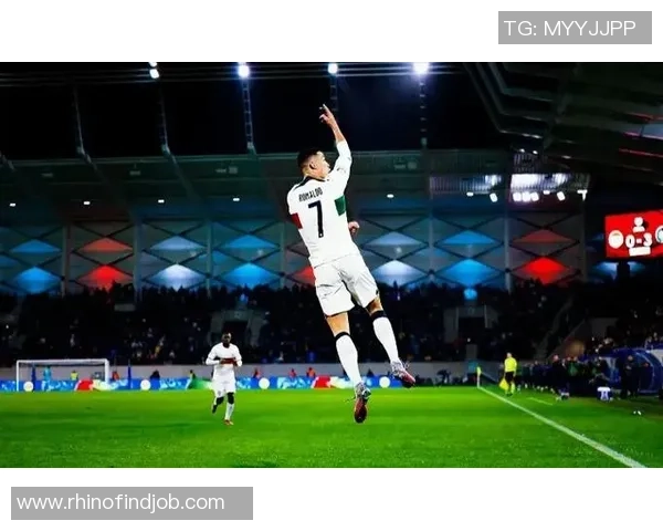 足球场上的惊鸿游龙，勾勒出永不褪色的回忆